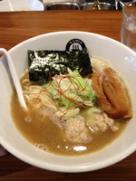 「【限定】鶏白湯らーめん」@RAMEN GOTTSUの写真