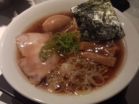 「【夜限定】鴨脂と蛤の醤油（3年熟成生醤油）＋味玉」@SOBAHOUSE金色不如帰の写真