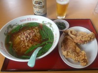 「若鶏の唐揚げセット（台湾ラーメン）」@三福源 桜区五関店の写真