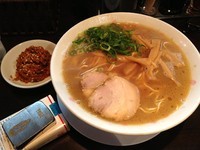 「中華そば + 龍炎球」@のりや食堂の写真