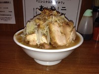 「ラーメン、麺硬め、野菜チョイ増し」@ラーメンの店 どでん 北浦和店の写真