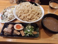 「超濃厚魚介とんこつ野菜つけ麺（特盛同料金）880円」@らーめん つけ麺 春樹 日暮里店の写真