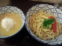「イエローカレーつけ麺900円」@づゅる麺 池田の写真