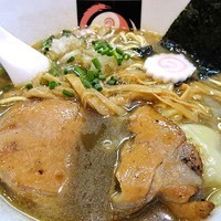 「10倍にぼしそば（1周年記念限定）850円+和え玉」@おおぜき中華そば店の写真