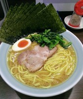 「らーめん(大盛)+のり\850」@横濱家系 つぼみラーメン家の写真