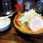 「辛味噌ラーメン　７９０円」@麺処 花田 上野店の写真