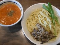 「キノコたっぷりのトマトチーズつけ麺　バジル風味（中盛）」@INOSHOWの写真