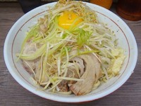 「小ラーメン（650円）＋汁なし（80円）＋ネギ（100円）」@ラーメン二郎 横浜関内店の写真