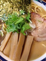 「らぁめん【８００円】・メンマ【１５０円】」@らぁめん 葉月の写真