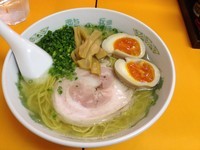 「塩らーめん＋半熟味付け卵（￥700＋￥100）」@龍の髯の写真