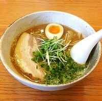 「醤油らぁめん　@680円」@麺や けせらせらの写真