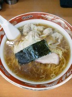 「ワンタン麺」@支那ソバ かづ屋の写真