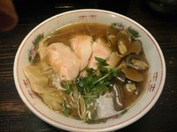 「貝汁柚香らーめん（肉ソバ・中太麺）」@麬にかけろ 中崎壱丁 中崎商店會1-6-18号ラーメンの写真