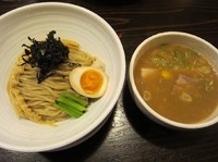 「濃厚鶏つけそば（７５０円）」@吉田商店の写真