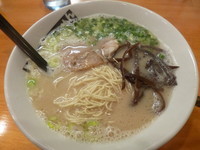 「博多らーめん（680円）」@博多らーめん 天神の写真