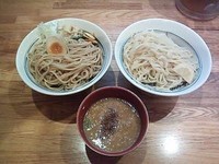 「ＫＫ１００、ＴＭ３（別麺）」@三代目 宮田麺児の写真