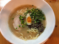 「ろく月らーめん＋サービス替玉１玉」@ろく月の写真