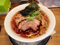 「らー麺（醤油）700円」@麺行使 伊駄天 静岡店の写真