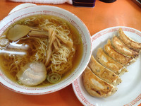 「ラーメン300、餃子200」@りんりんの写真