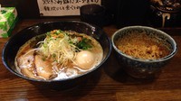 「味玉ぶった＋炊きこみごはん(830円＋サービス)」@豚骨ラーメン ぶったの写真