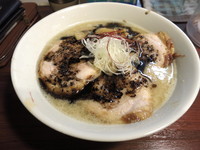 「マー油塩とんこつらーめん+チャーシュー2枚」@麺屋 蓮花の写真