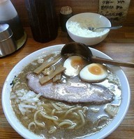「らあ麺＋醤油玉子」@麺 髙はしの写真
