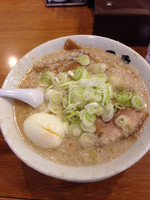 「特製ラーメン➕麺硬め➕大盛（ランチ無料）」@韃靼ラーメン 一秀の写真