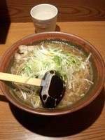 「ピリ辛ネギ醤油ラーメン」@むてっぽうの写真
