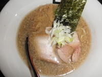 「背脂煮干ラーメン　「750円」」@麺処 hachiの写真