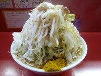 「ミニラーメン+野菜Ｗ+アブラ+タマネギＷ+アレ多め（カレー）」@麺屋 桐龍の写真