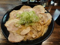 「味噌チャーシュー大盛麵硬/脂多め　ビール」@麺処 繋-Guの写真