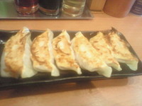 「餃子(一人前6個) 250円」@栄昇らーめんの写真