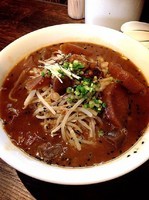 「「10月限定」どて焼き風ラーメン 中盛り」@伝家 志木店の写真