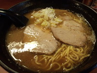 「熟成正油ラーメン（７００円）」@旭川らーめん 味乃 やまびこ 嶋の写真