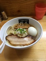 「煮干そば（黒）+味玉+和え玉」@煮干中華ソバ イチカワの写真