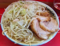 「ぶた入り大ラーメン(750円)」@ラーメン二郎 三田本店の写真