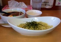 「炙り焼き豚トロつけ麺ご飯付」@魔女のカレーの写真