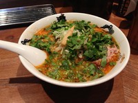 「カラビシ味噌らー麺少なめ少なめパクチー」@カラシビ味噌らー麺 鬼金棒の写真