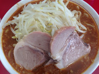 「ラーメン＋辛味噌【750円】」@ラーメン 豚魂の写真