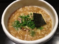 「掛け豚そば 800円」@俺の空 新宿店の写真