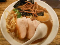 「特製烏賊干し鶏白湯醤油そば」@新橋 纏の写真