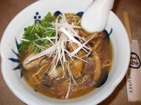 「牡蛎らーめん　900円」@与ろゐ屋の写真