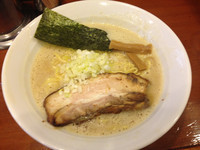 「鳥白湯醤油ラーメン 680円」@七麺鳥の写真