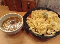 「つけ麺（特盛・平打ち麺）￥750」@とろ肉つけ麺 魚とんの写真