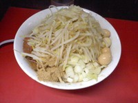 「たま小ラーメン、麺まし、うずら、野菜まし」@蓮爾 登戸店の写真