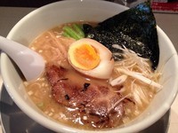 「純とんこつらーめん（７６０円）」@麺屋くららの写真