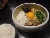 「和え豚そば+ライス」@俺の空 新宿店の写真