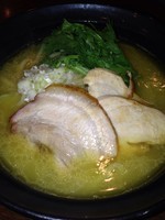 「こってり塩らーめん　６８０円」@鶏らーめん  極楽鳥の写真