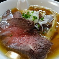「牛醤油そば　800円+ローストビーフ＠麺処 晴」@ラーメン屋 ガイ・キッチン（仮）の写真