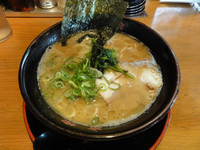 「斎家らーめん」@横浜家系らーめん 斎家の写真